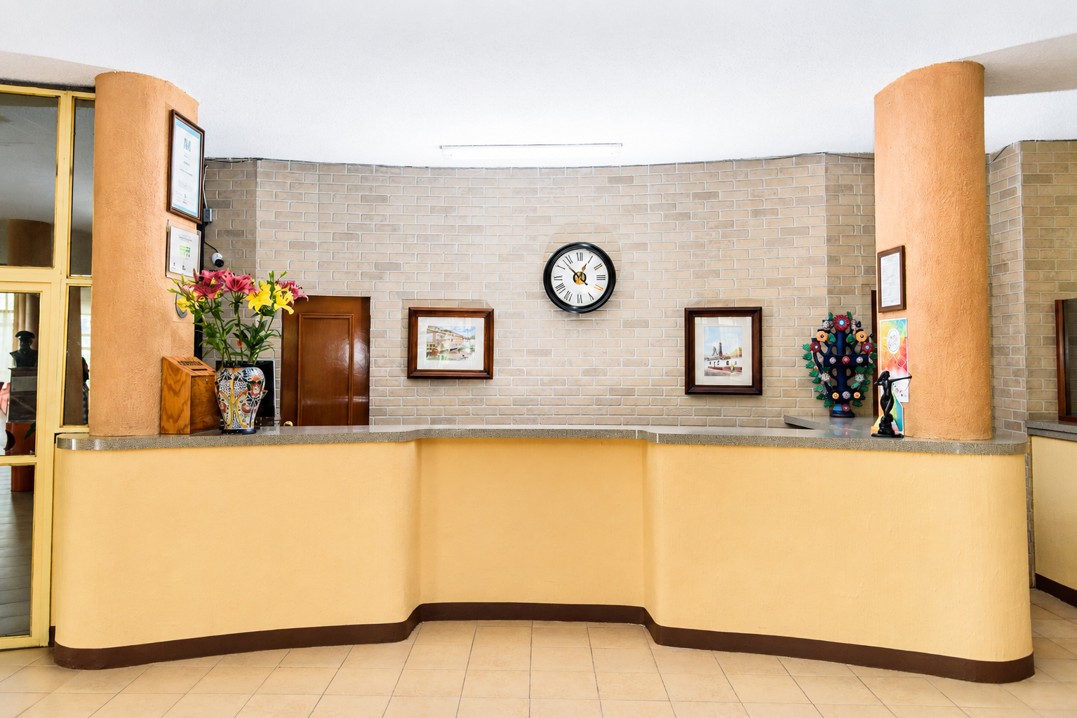 Recepción del hotel Villa Vergel